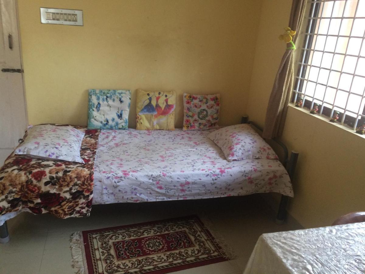 Apartament Red House Yoga Center Mysuru Zewnętrze zdjęcie