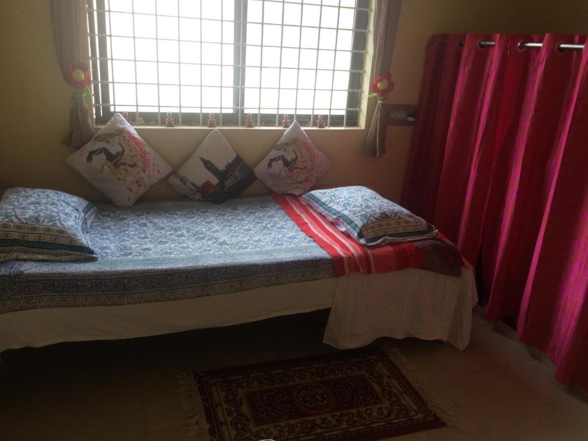 Apartament Red House Yoga Center Mysuru Zewnętrze zdjęcie